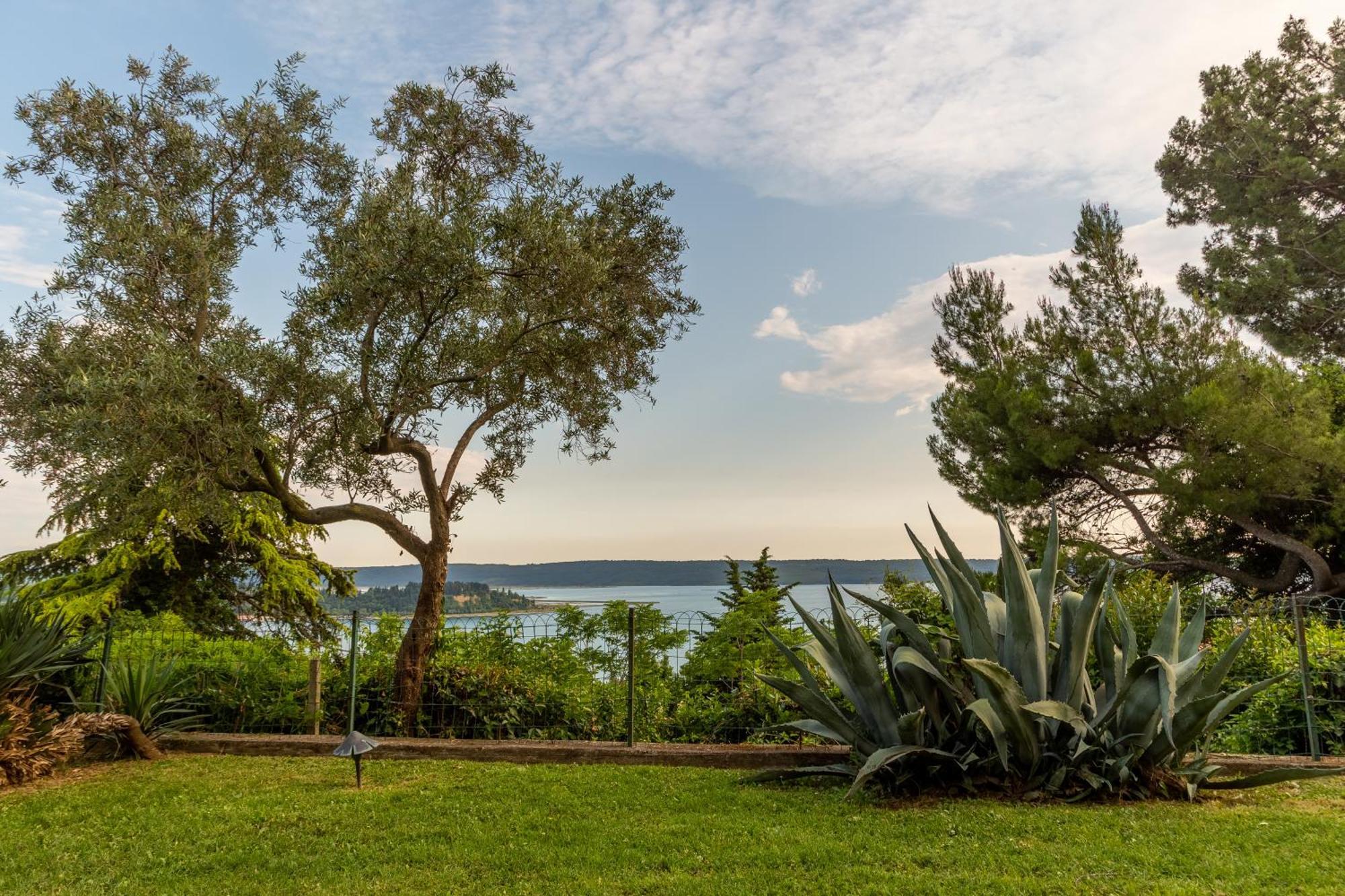 Villa Bellavista I Portorož Buitenkant foto